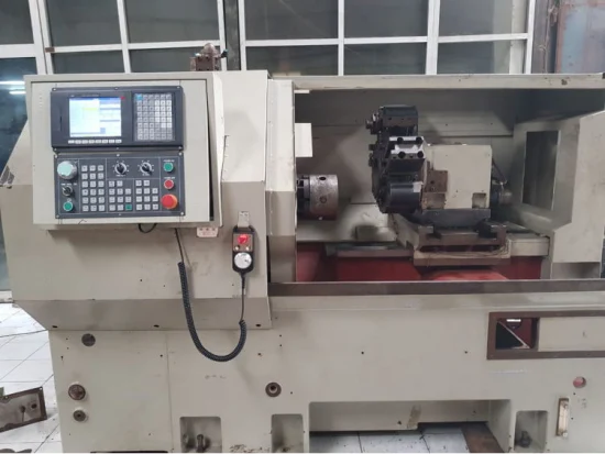 Máquina de torno de madera de alta eficiencia Torno CNC de 3 ejes y controlador de torneado con panel principal y secundario de pantalla táctil